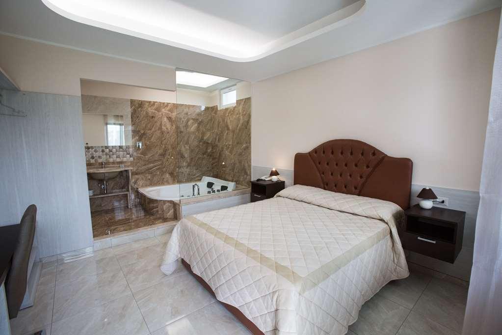 Hotel La Fenice Boscoreale Δωμάτιο φωτογραφία